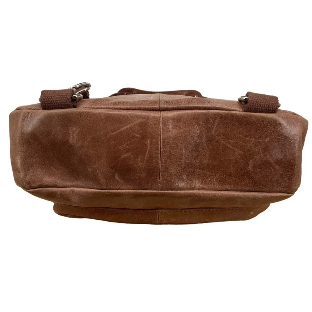 The Sak sak brown